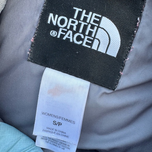 The North Face Sky Blue Puffer Jacket - Picture 3 of 4